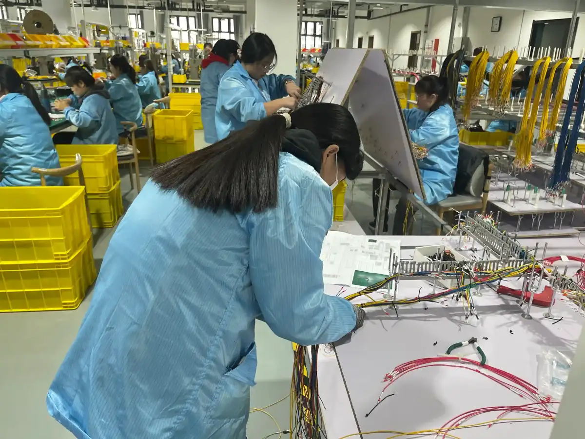 แบบแปลน Cable Assembly: มาตรฐาน ASME Y14.5 และข้อผิดพลาดที่ทำให้ผลิตผิดพลาดมูลค่าหลักแสน 2026